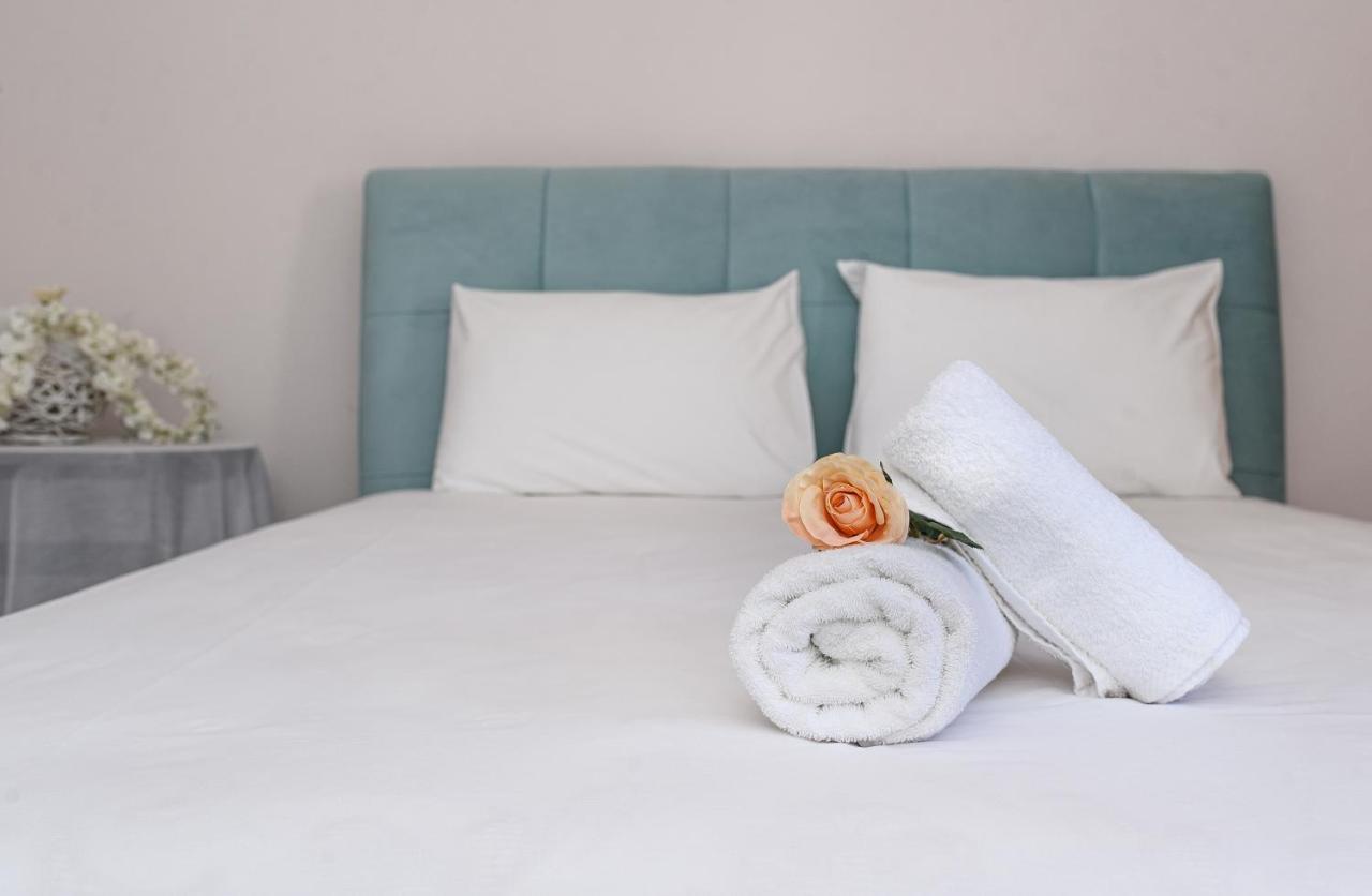 Flower Apartment Preveza Esterno foto